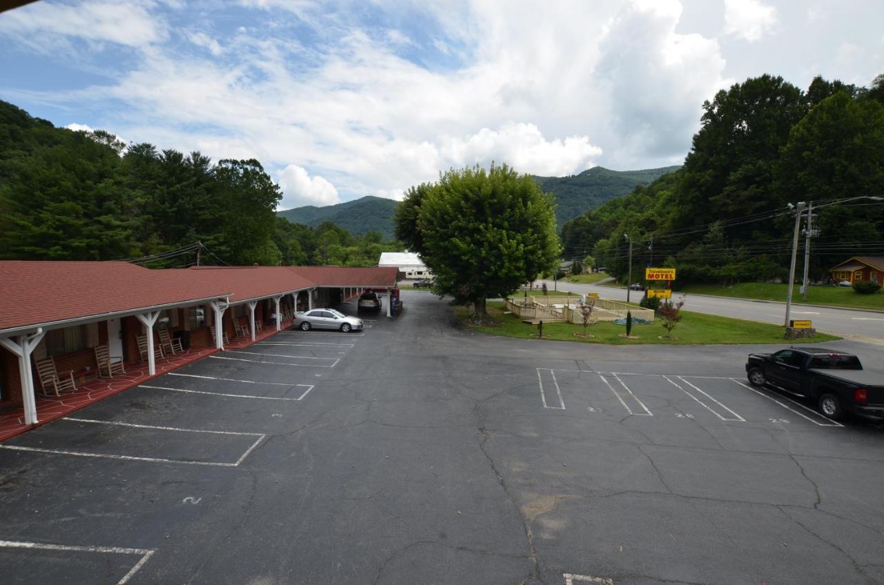 Travelowes Motel - Maggie Valley Exterior photo